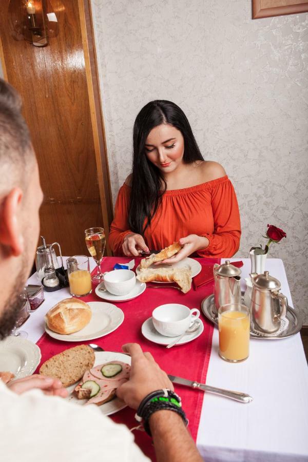 Hotel Pension Wiesenau Salzhausen Εξωτερικό φωτογραφία
