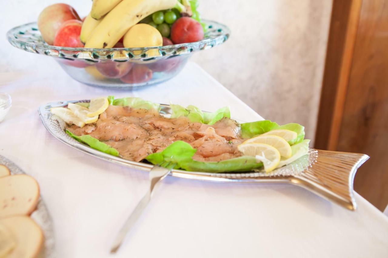 Hotel Pension Wiesenau Salzhausen Εξωτερικό φωτογραφία